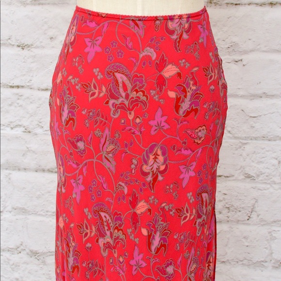❌SOLD❌ Express Maxi skirt - Picture 5 of 5